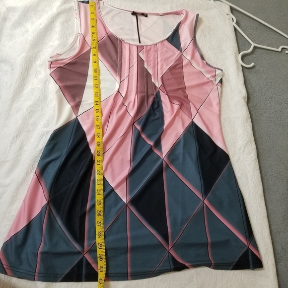LILY by Firmiana sleeveless patterned top - Picture 6 of 9